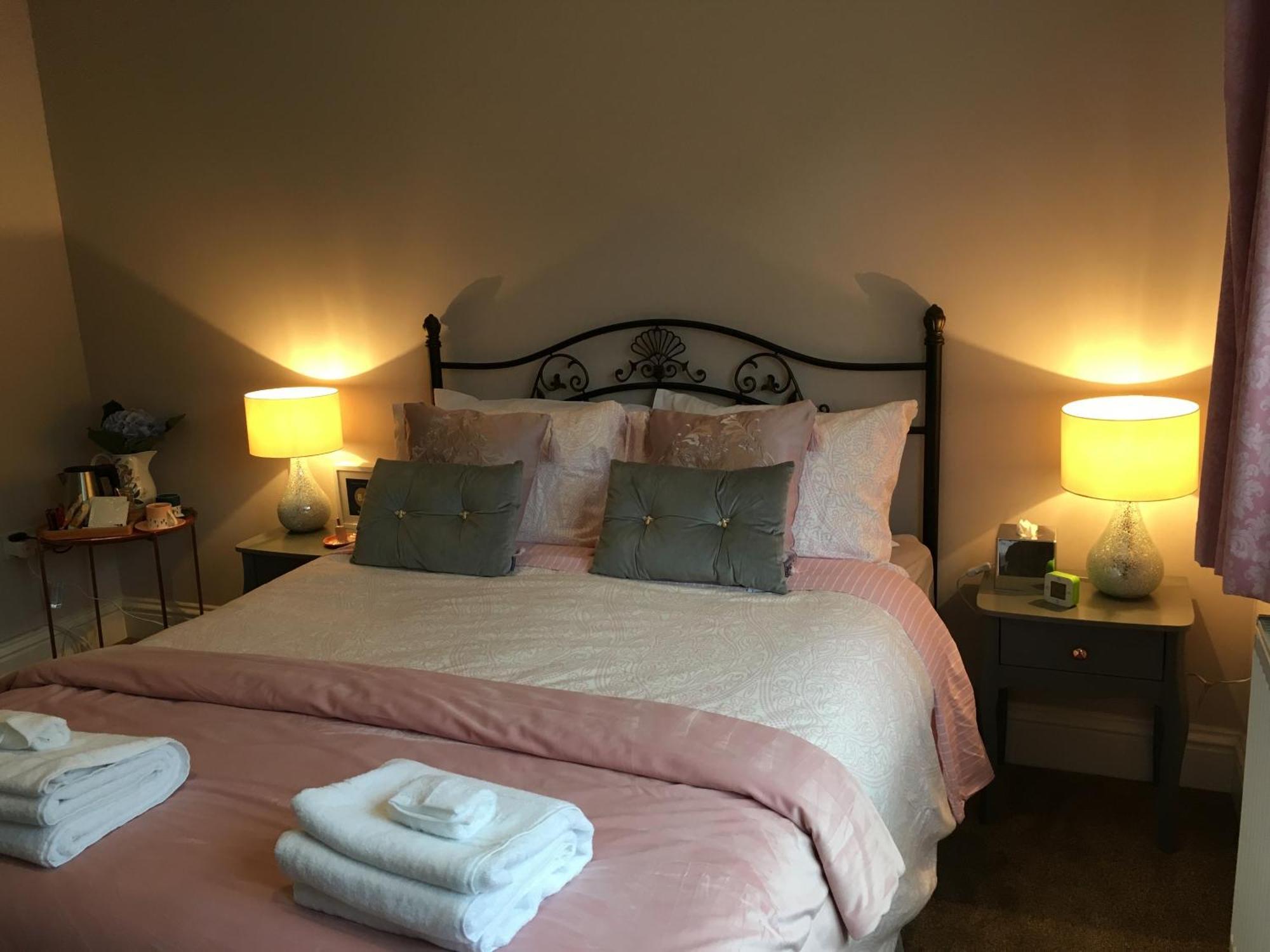 Leafy Suburban Bed And Breakfast ノースウッド エクステリア 写真